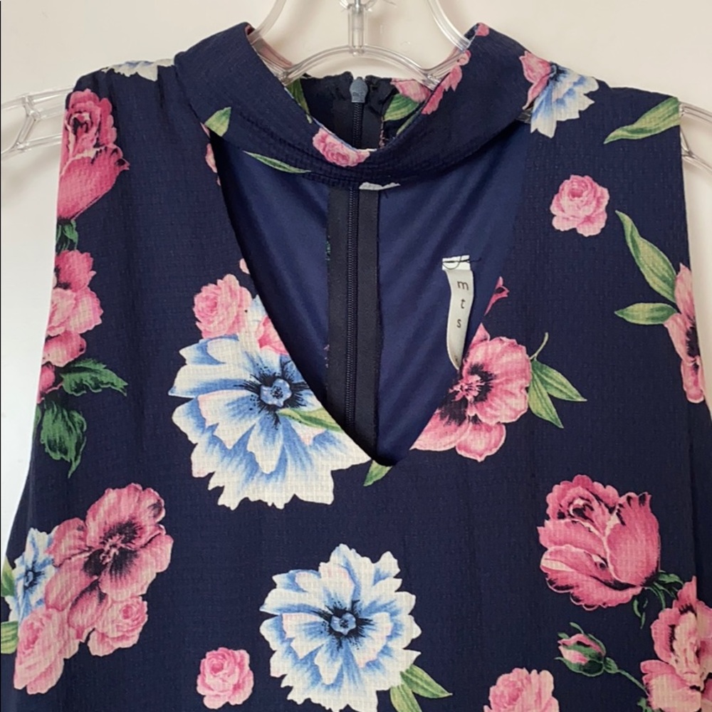 NWOT Navy floral keyhole swing Dress M MTS Pink